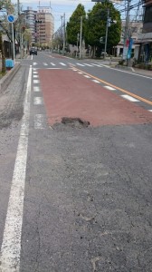 道路の陥没①